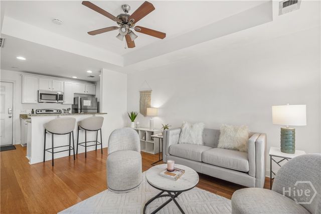 216 W Henry Street, Savannah, GA 31401