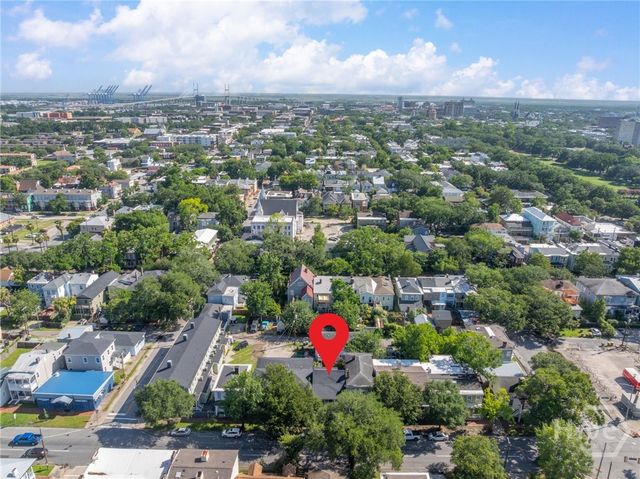 216 W Henry Street, Savannah, GA 31401