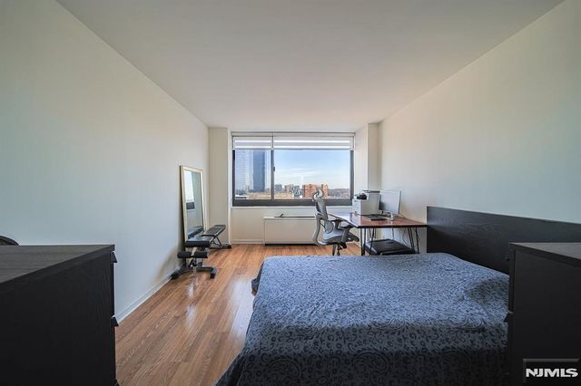 200 Old Palisade Road 9H, Fort Lee, NJ 07024