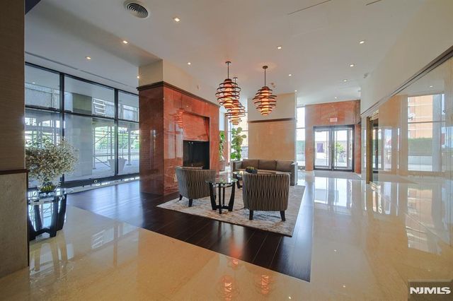 200 Old Palisade Road 9H, Fort Lee, NJ 07024