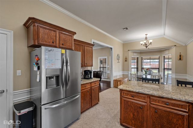 5820 Bluebonnett Drive, Bossier City, LA 71112
