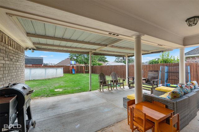 5820 Bluebonnett Drive, Bossier City, LA 71112