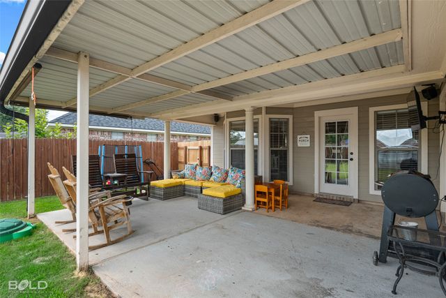 5820 Bluebonnett Drive, Bossier City, LA 71112