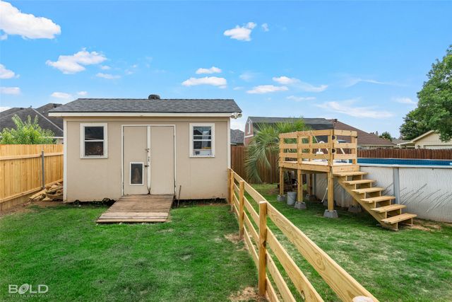 5820 Bluebonnett Drive, Bossier City, LA 71112