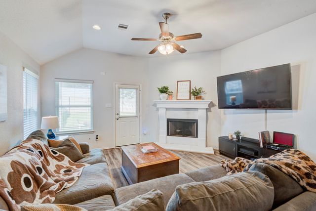 7310 Markstone Falls Lane, Richmond, TX 77469