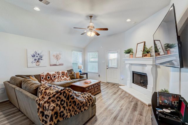 7310 Markstone Falls Lane, Richmond, TX 77469