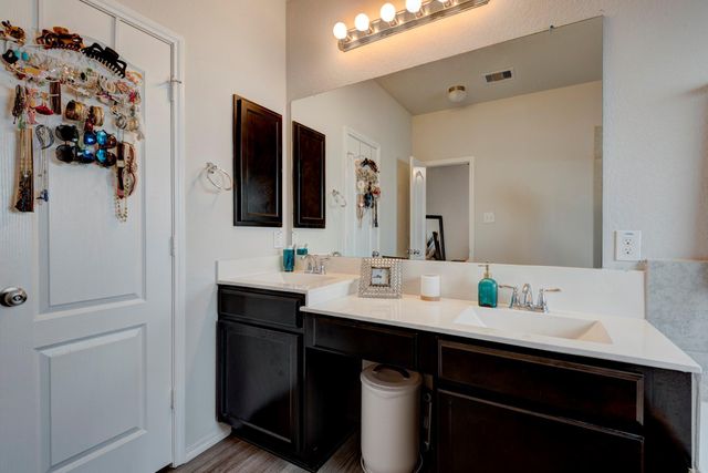 7310 Markstone Falls Lane, Richmond, TX 77469