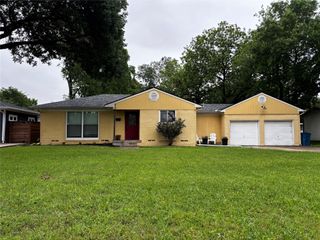 816 E Texas Street, Grapevine, TX 76051