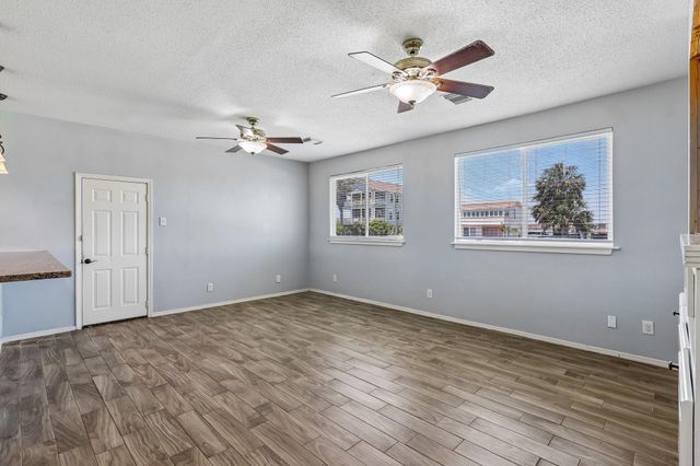 5709 Maco Street, Galveston, TX 77551