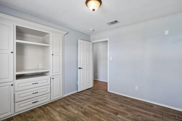 5709 Maco Street, Galveston, TX 77551