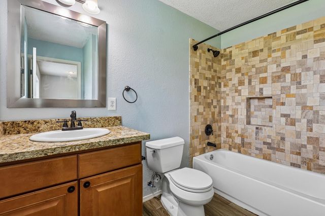5709 Maco Street, Galveston, TX 77551