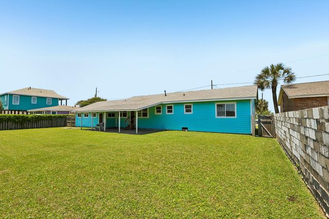 5709 Maco Street, Galveston, TX 77551