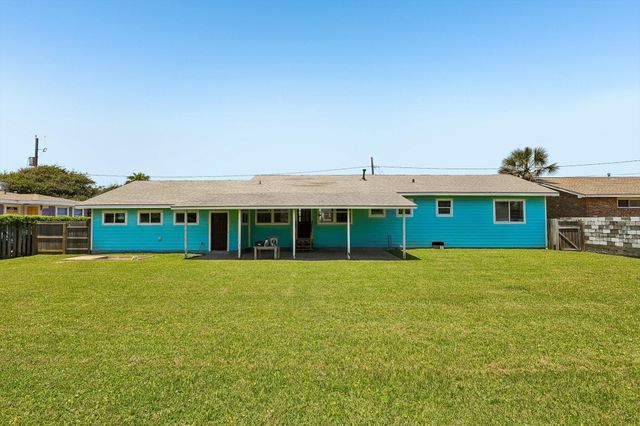 5709 Maco Street, Galveston, TX 77551