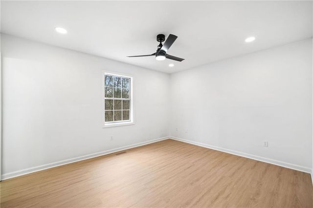 109 Brookside Court, Dallas, GA 30132