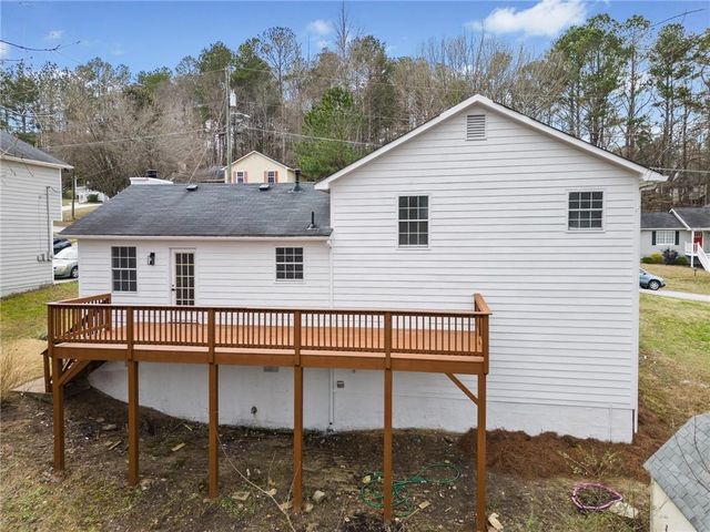 109 Brookside Court, Dallas, GA 30132