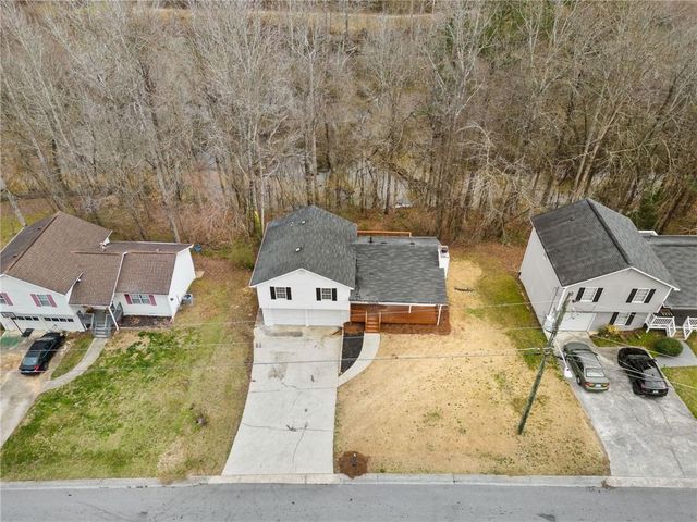 109 Brookside Court, Dallas, GA 30132