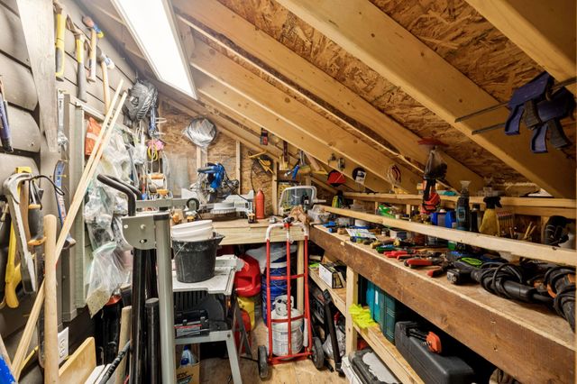 228 Rack Rd, Bon Aqua, TN 37025