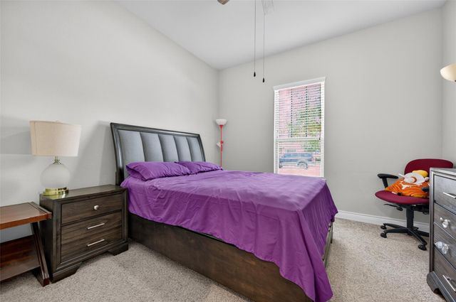 4947 Thunder Creek Ln, Sugar Land, TX 77479