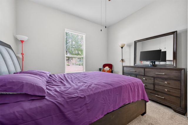 4947 Thunder Creek Ln, Sugar Land, TX 77479