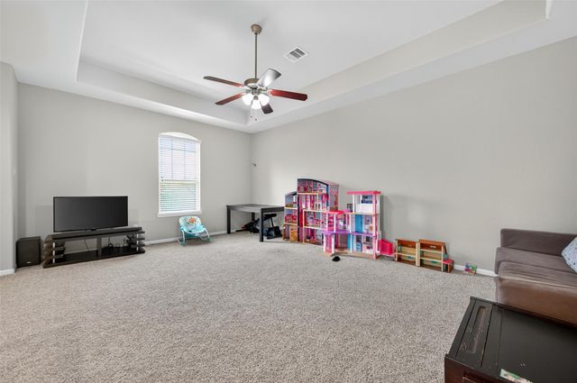 4947 Thunder Creek Ln, Sugar Land, TX 77479