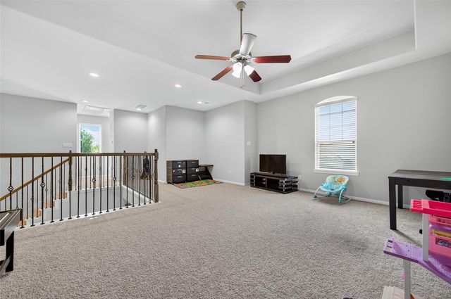 4947 Thunder Creek Ln, Sugar Land, TX 77479