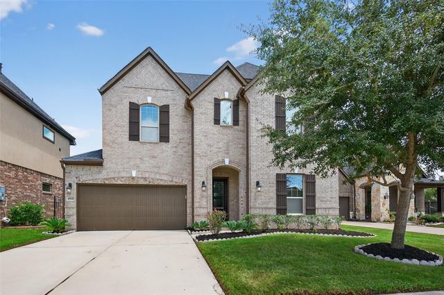 4947 Thunder Creek Ln, Sugar Land, TX 77479
