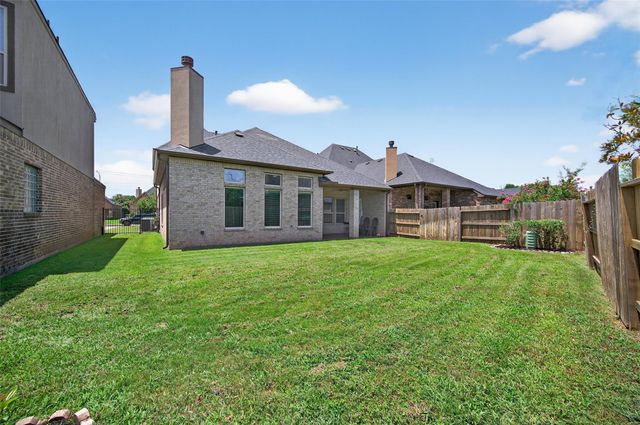 4947 Thunder Creek Ln, Sugar Land, TX 77479
