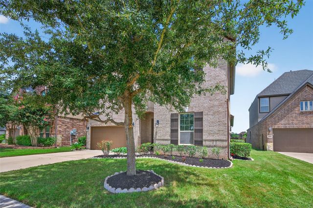 4947 Thunder Creek Ln, Sugar Land, TX 77479