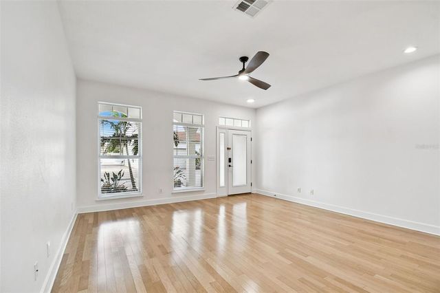 626 3RD AVENUE S, St Petersburg, FL 33701