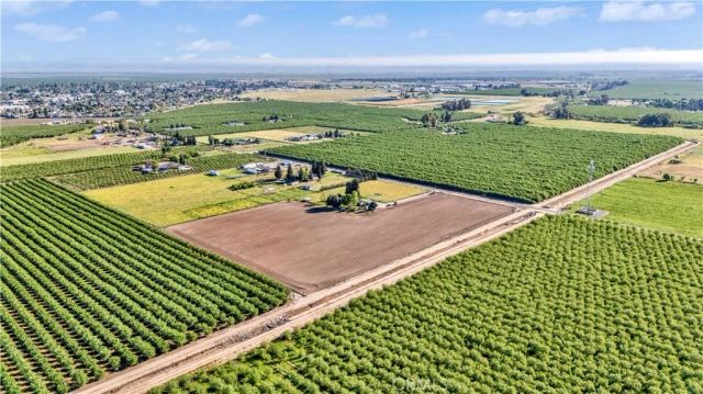 23760 Road 15, Chowchilla, CA 93610