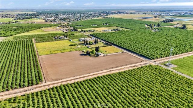 23760 Road 15, Chowchilla, CA 93610