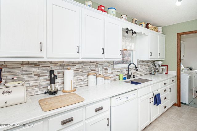 11421 VALLEY VIEW COURT, Holts Summit, MO 65043