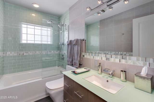 4435 N 35TH Street, Phoenix, AZ 85018