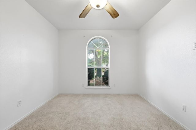 921 High Point Drive, Midlothian, TX 76065