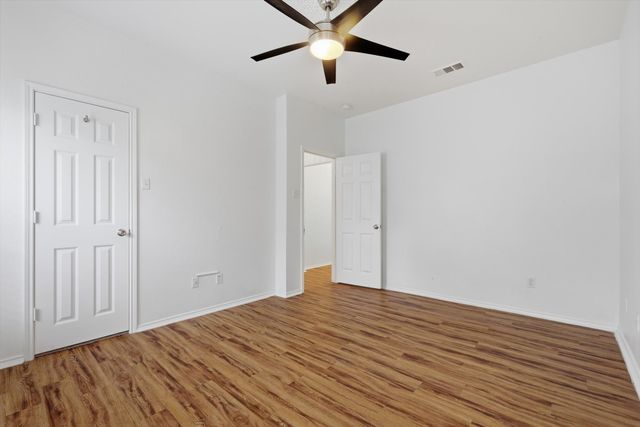 921 High Point Drive, Midlothian, TX 76065