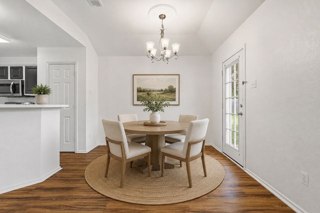921 High Point Drive, Midlothian, TX 76065