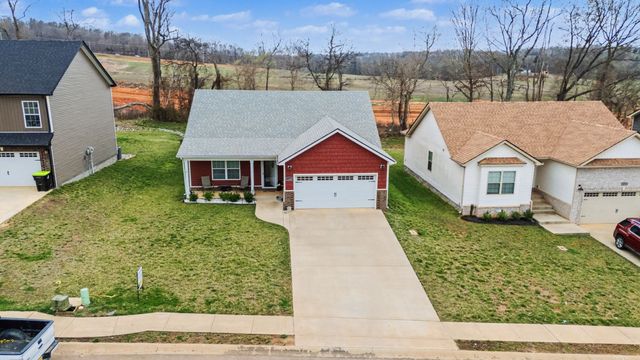 1268 Cardinal Creek Dr, Clarksville, TN 37040