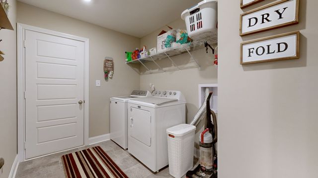 1268 Cardinal Creek Dr, Clarksville, TN 37040