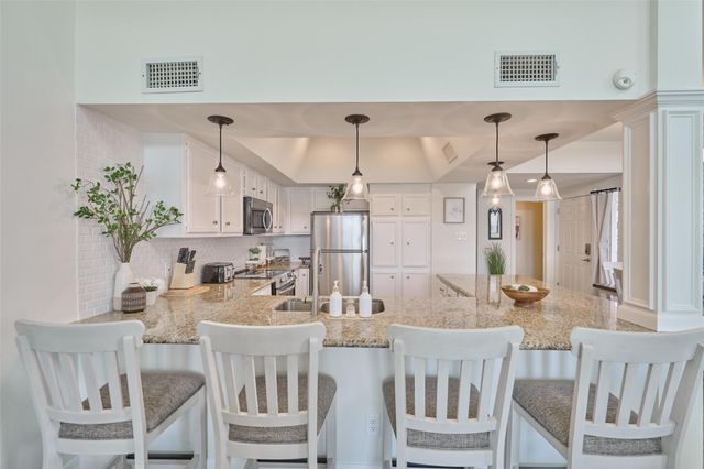 73 April Point Drive S, Montgomery, TX 77356