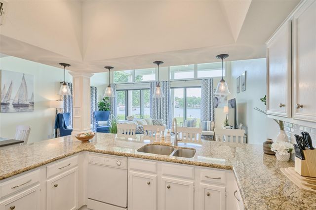 73 April Point Drive S, Montgomery, TX 77356