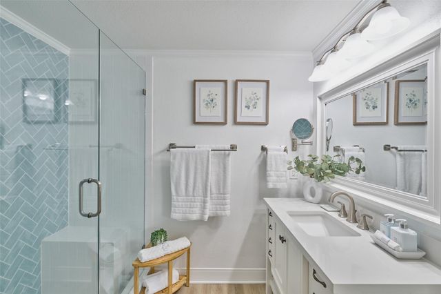 73 April Point Drive S, Montgomery, TX 77356