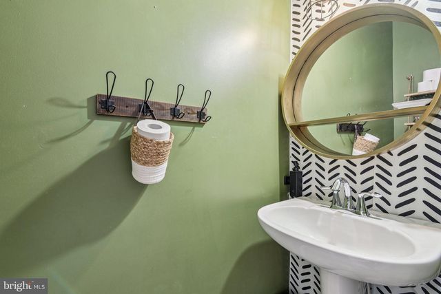 7704 NICOLE GRACE DR, Nottingham, MD 21236