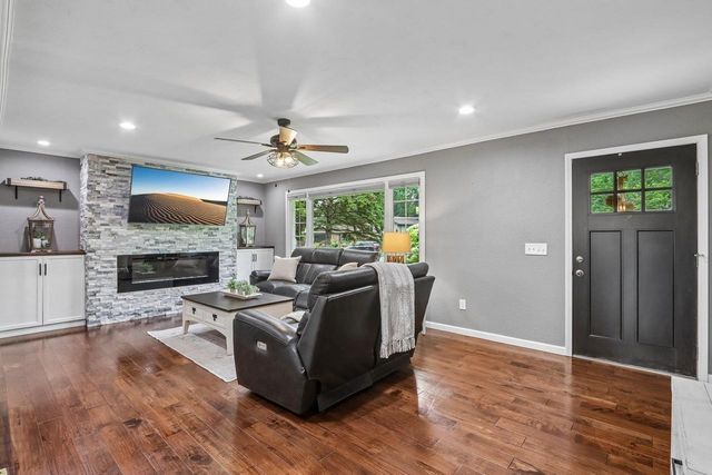 5594 Lavin Way, Waunakee, WI 53597