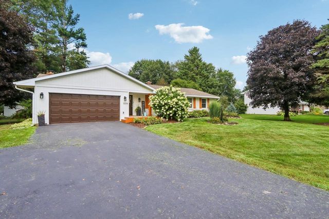 5594 Lavin Way, Waunakee, WI 53597