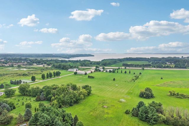 5594 Lavin Way, Waunakee, WI 53597