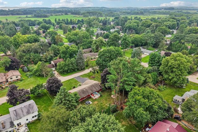 5594 Lavin Way, Waunakee, WI 53597