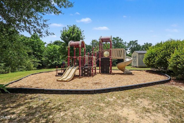 2032 Weaverline Drive, Fuquay Varina, NC 27526