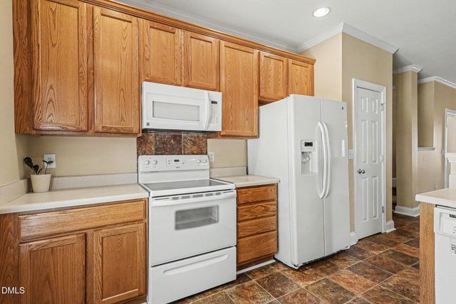 2032 Weaverline Drive, Fuquay Varina, NC 27526