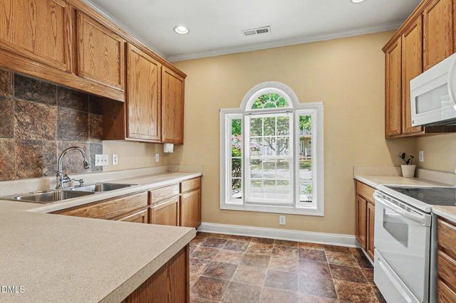 2032 Weaverline Drive, Fuquay Varina, NC 27526