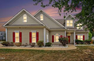 2032 Weaverline Drive, Fuquay Varina, NC 27526